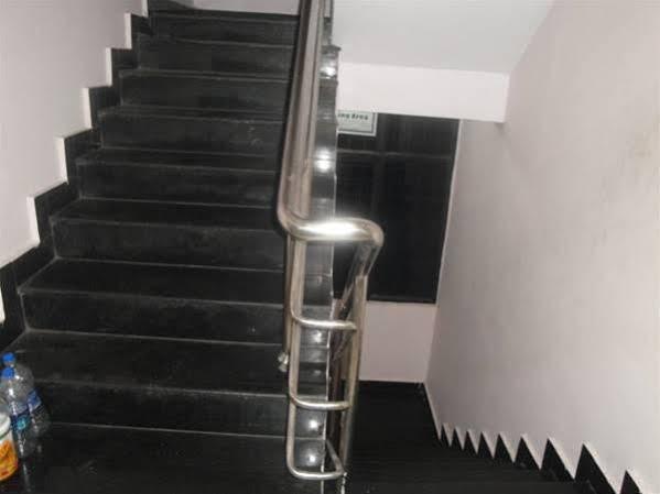 Oyo Hotel Lakshmi Paradise Visakhapatnam Bagian luar foto