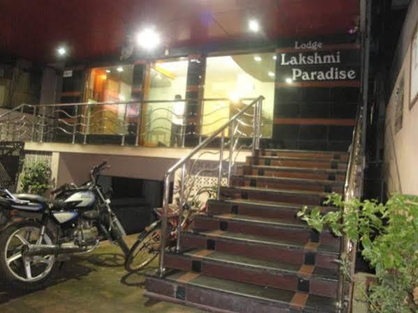 Oyo Hotel Lakshmi Paradise Visakhapatnam Bagian luar foto