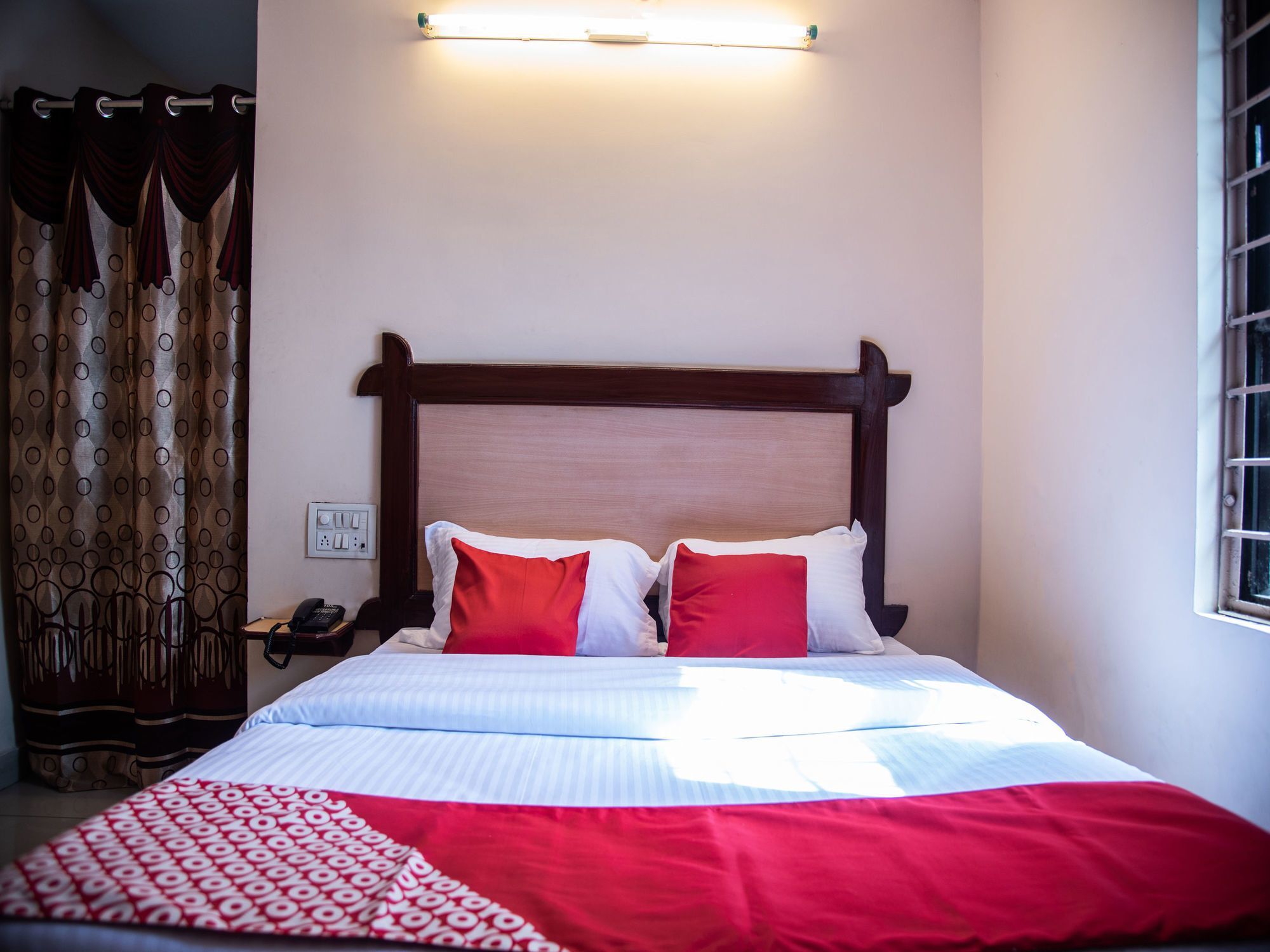 Oyo Hotel Lakshmi Paradise Visakhapatnam Bagian luar foto